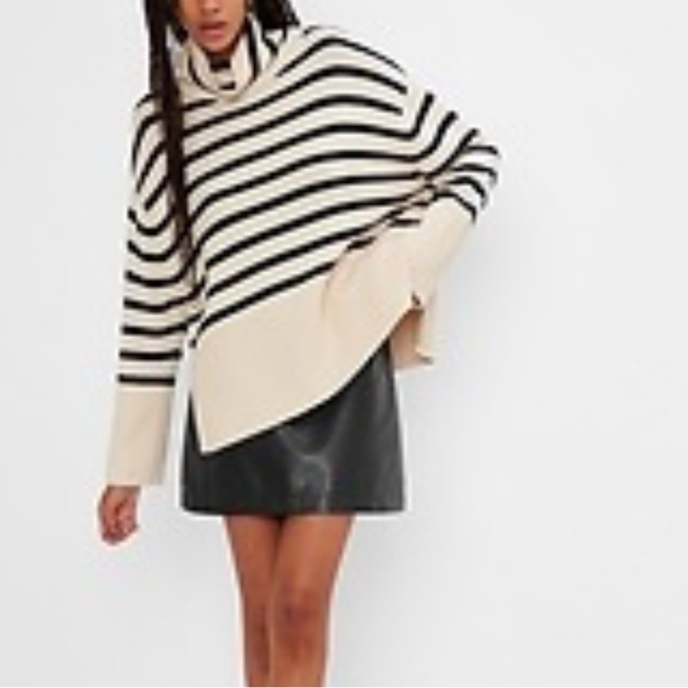 GAP Black and Cream Striped Turtleneck Sweater